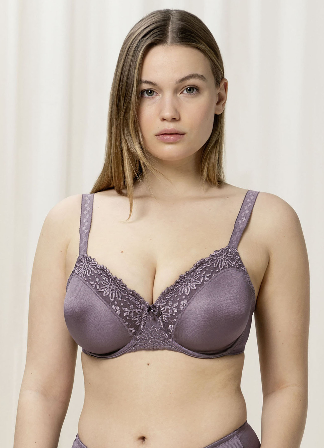 "Triumph-Ladyform Soft " -Minimizer- Bügel-BH Cup C, Cup H, Nougat, Größe 80 von BADER