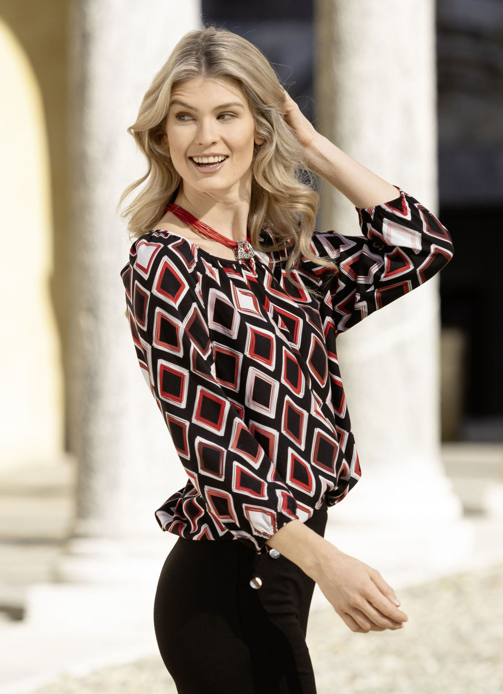 Tunika mit farbbrillantem Druck, Schwarz-Bunt, Größe 52 von BADER