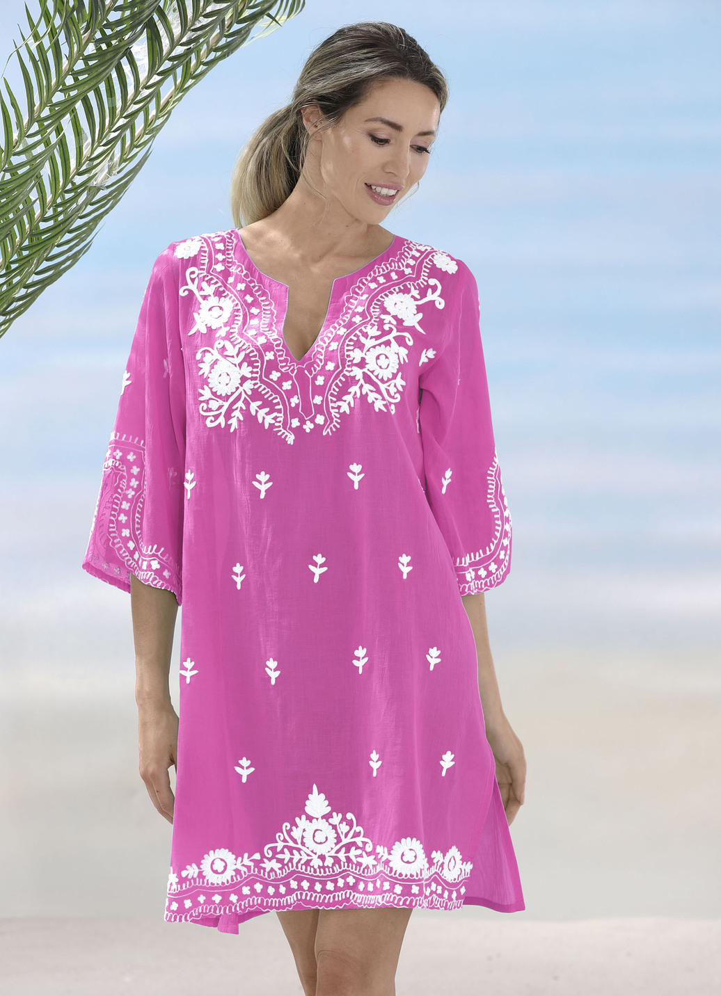 Tunika mit weißer Stickerei sowie Seitenschlitzen, reine Baumwolle, Fuchsia-Weiss, Größe 38 von BADER