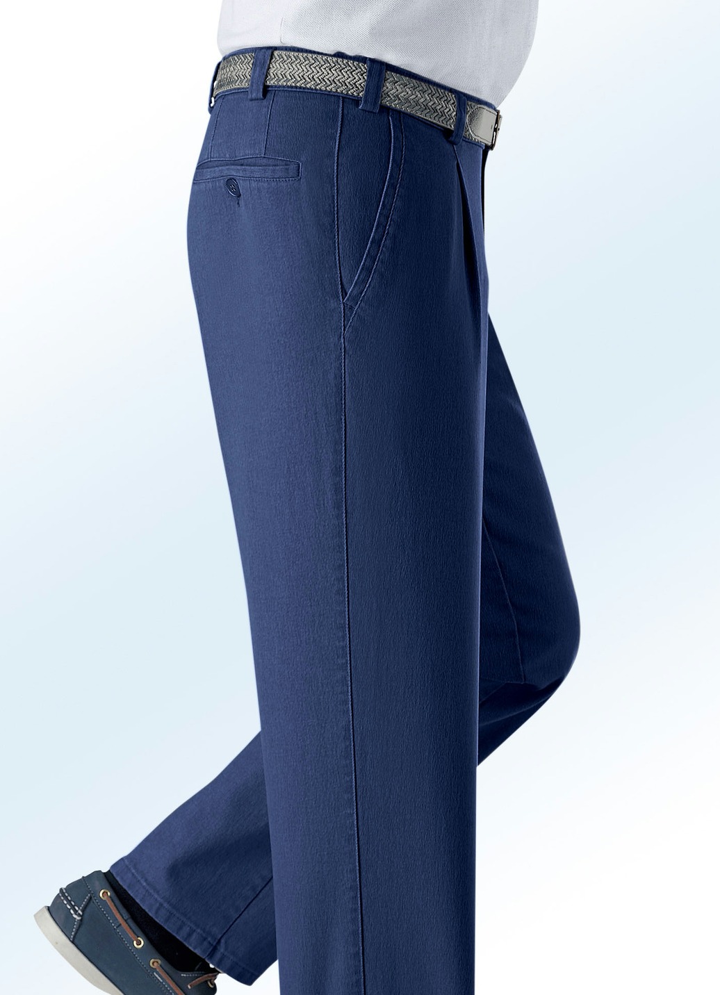 Unterbauch-Jeans mit Gürtel in 3 Farben, Jeansblau, Größe 27 von BADER
