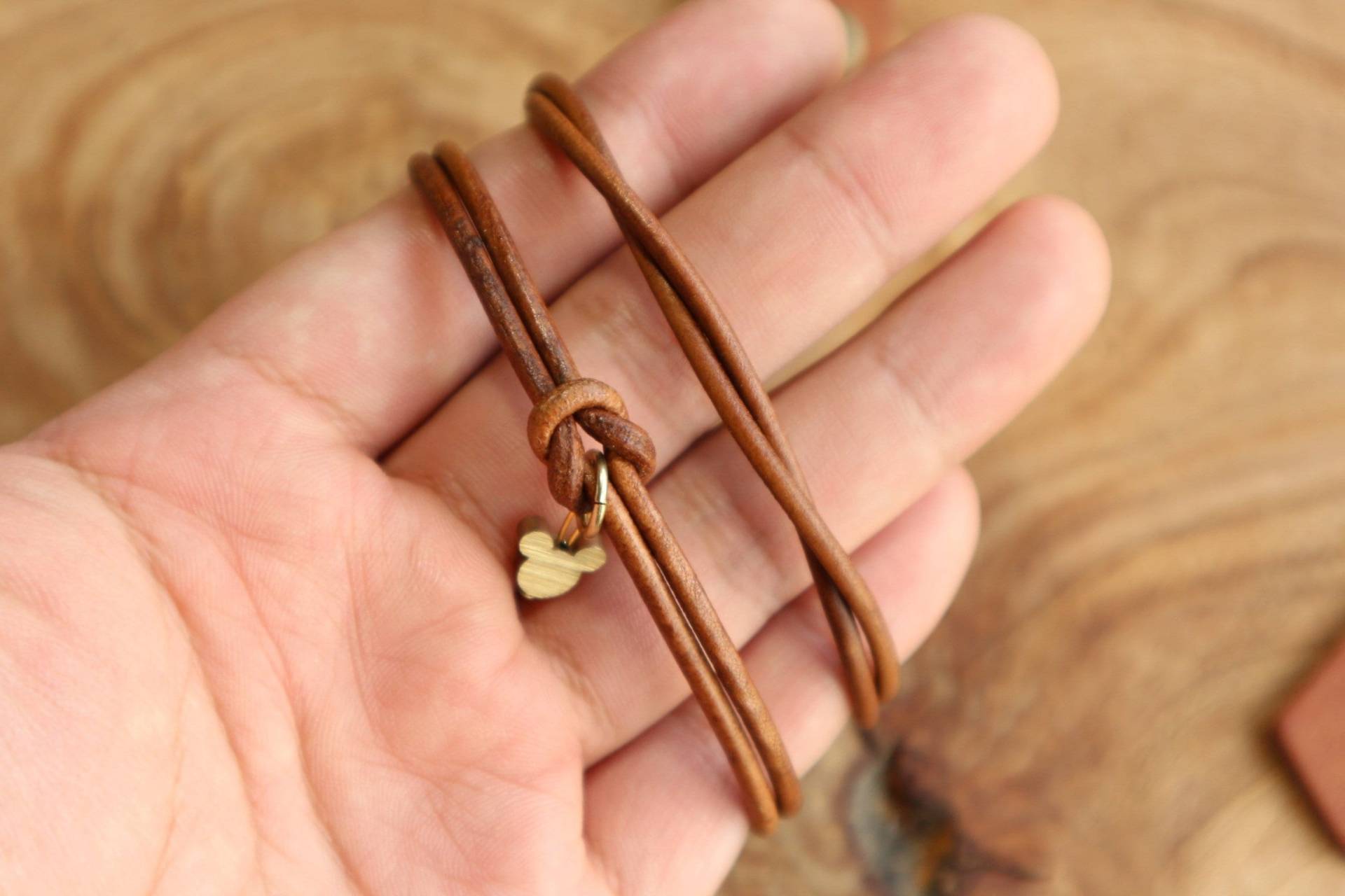 Lederkordel Armband Für Frauen Herren Einfaches Verstellbares Messing Lederarmband So Süß Mickey & Hund von BANDAleather