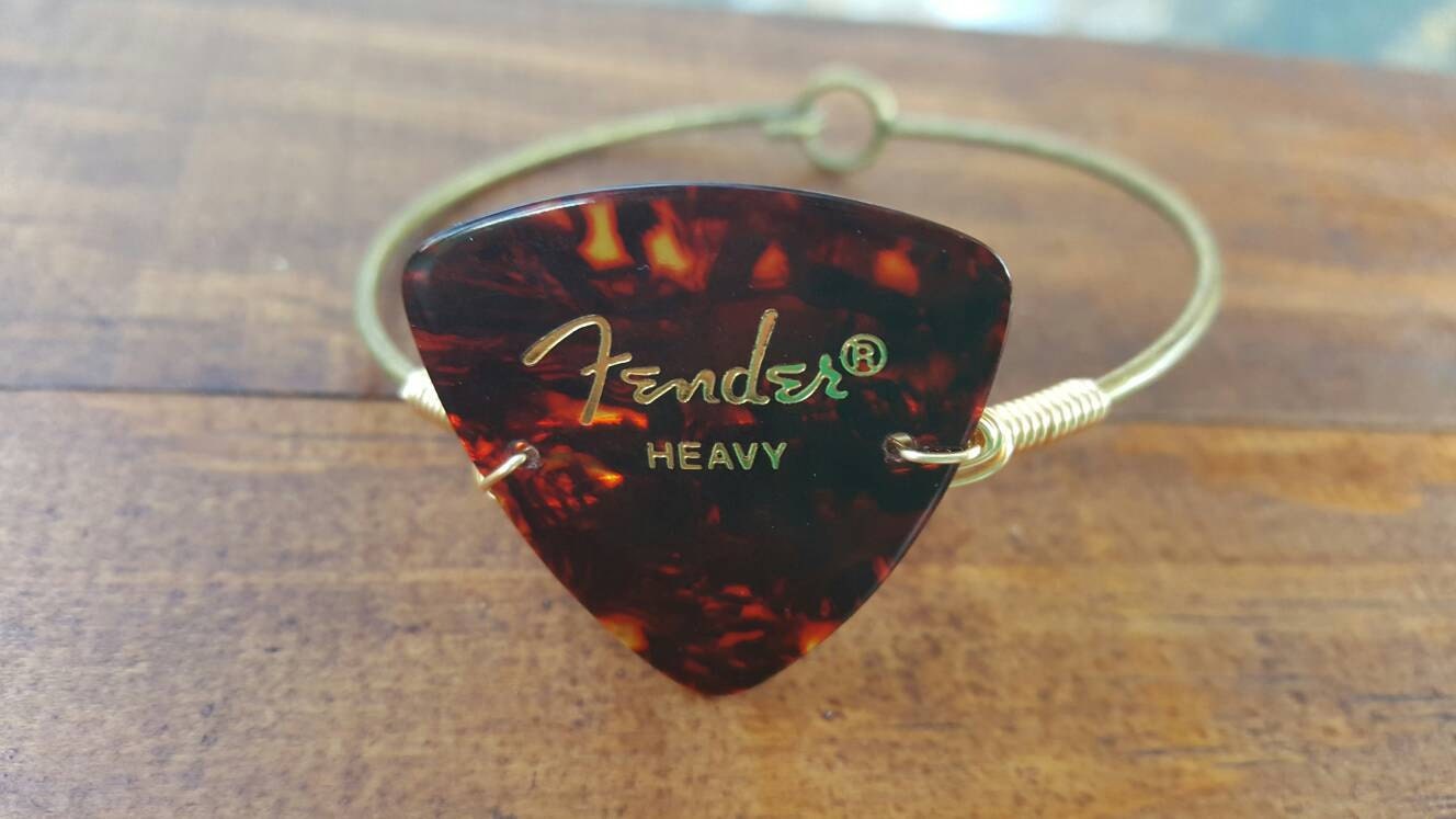 Plektrum Armband, Fender Plektrum Armband, Fender von BANGLEDandROCKED