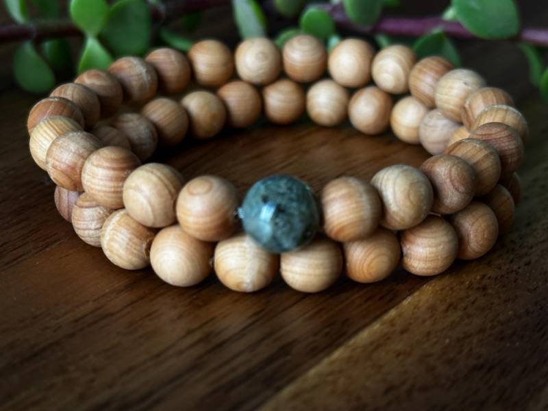 Prehnit & Zedernholz Armband Set Heilender Schutz Schmuck von BARESTONE