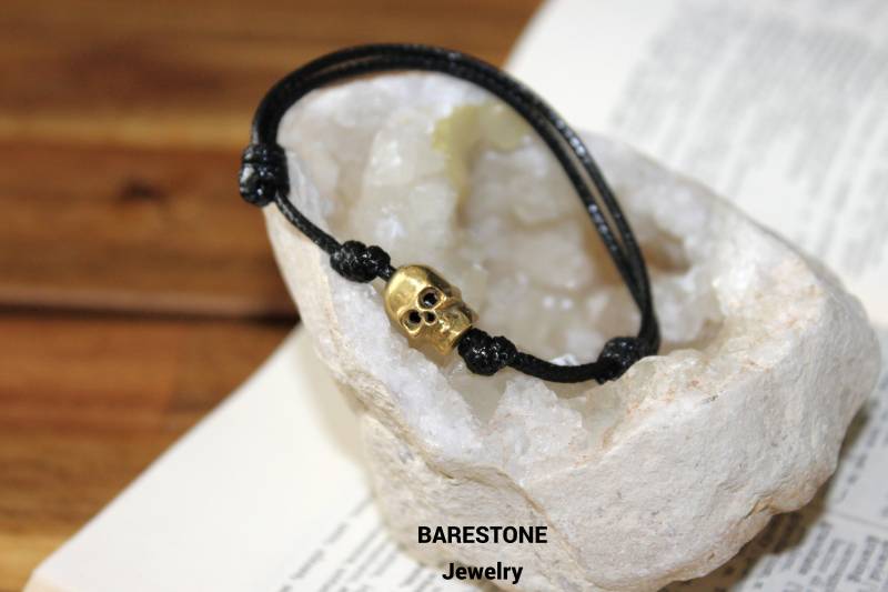 Totenkopf Armband Aus Messing Verstellbare Schwarze Kordel, Steampunk Halloween von BARESTONE
