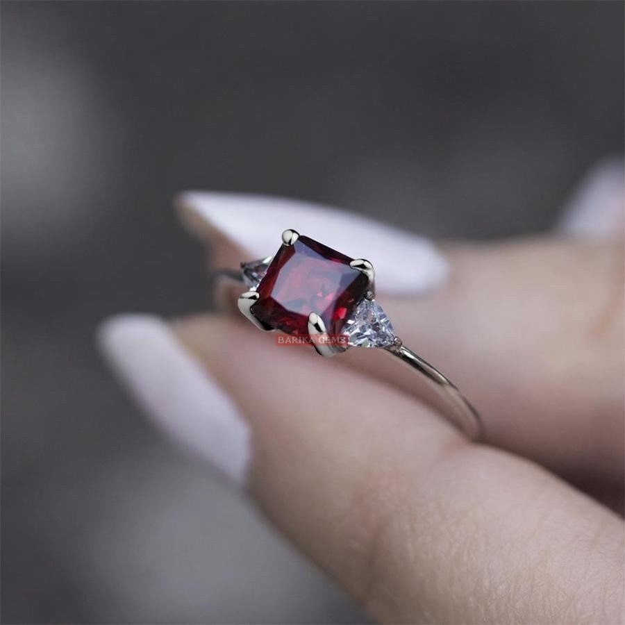 Natürlicher Granat Ring in 925 Sterling Silber | Frauen Jahrestag Roter Edelstein Hochzeit Verlobungsring Geschenk Für Sie Natürlicher Granat Ring in 925 Sterling Silber | Frauen Jahrestag Roter Edelstein Hochzeit Verlobungsring Geschenk Für Sie von BARIKAGEMS