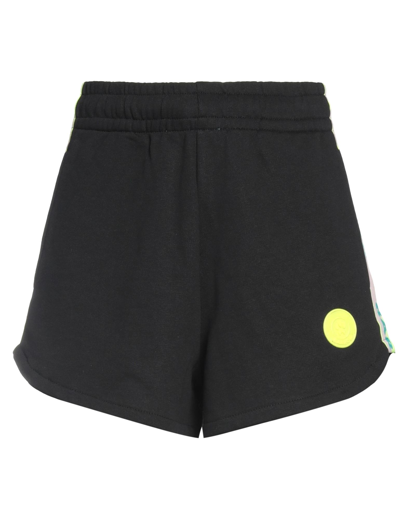 BARROW Shorts & Bermudashorts Damen Schwarz von BARROW