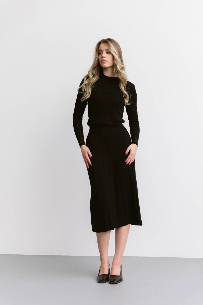 Schwarzes Strick Midi Kleid Faltenrock Aus Baumwollgemisch von HANDMADEGARMENT