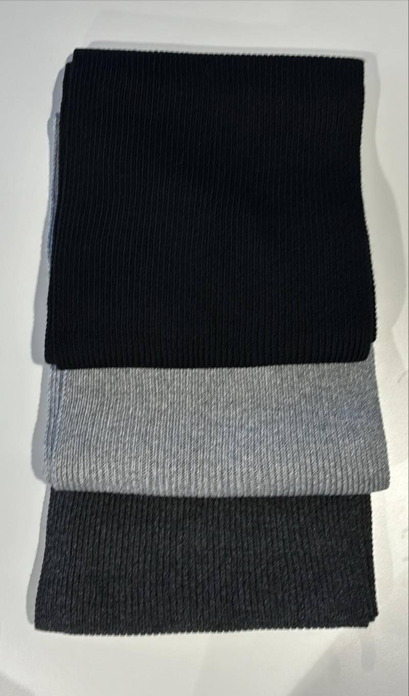 BASEFIELD - Scarf black von BASEFIELD