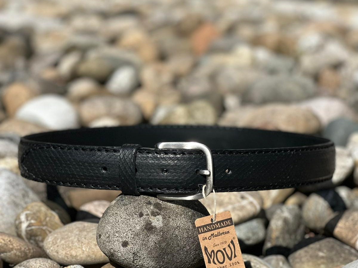 Python Leather Belt in Black Black Unisex Jeans Handmade Quality Genuin Leather Python Leather Belt in Black Black Unisex Jeans Handmade Quality Genuin Leather von BBGAIMPORTEXPORT