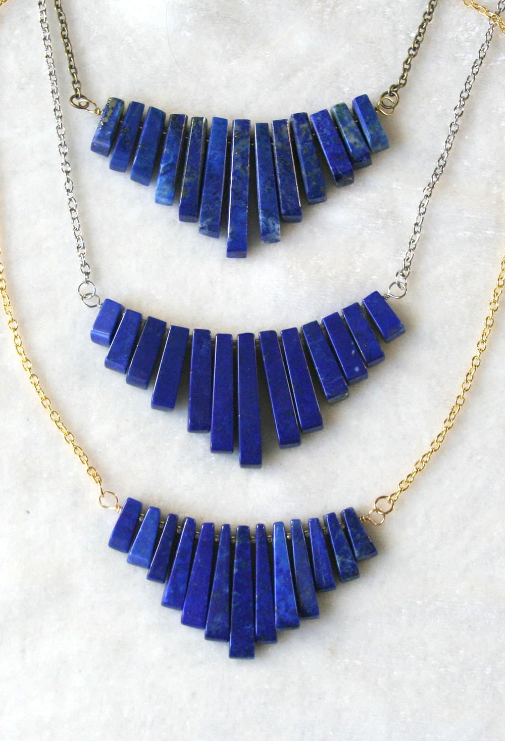 Abgestufte Edelstein Fächer Kette Lapis Lazuli Abgestufte Edelstein Fächer Kette Lapis Lazuli von BBJdesign