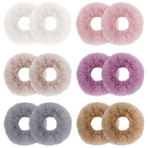 12 Stk. Plüsch Haargummis Pelzig Scrunchies Flauschig Haarband Pompon Haargummis Keine Falte Elastisch Weich Fell Kunstpelz Haarseil Pferdeschwanz Halter Zubehör für Frauen Mädchen, 6 Farben von BBTO