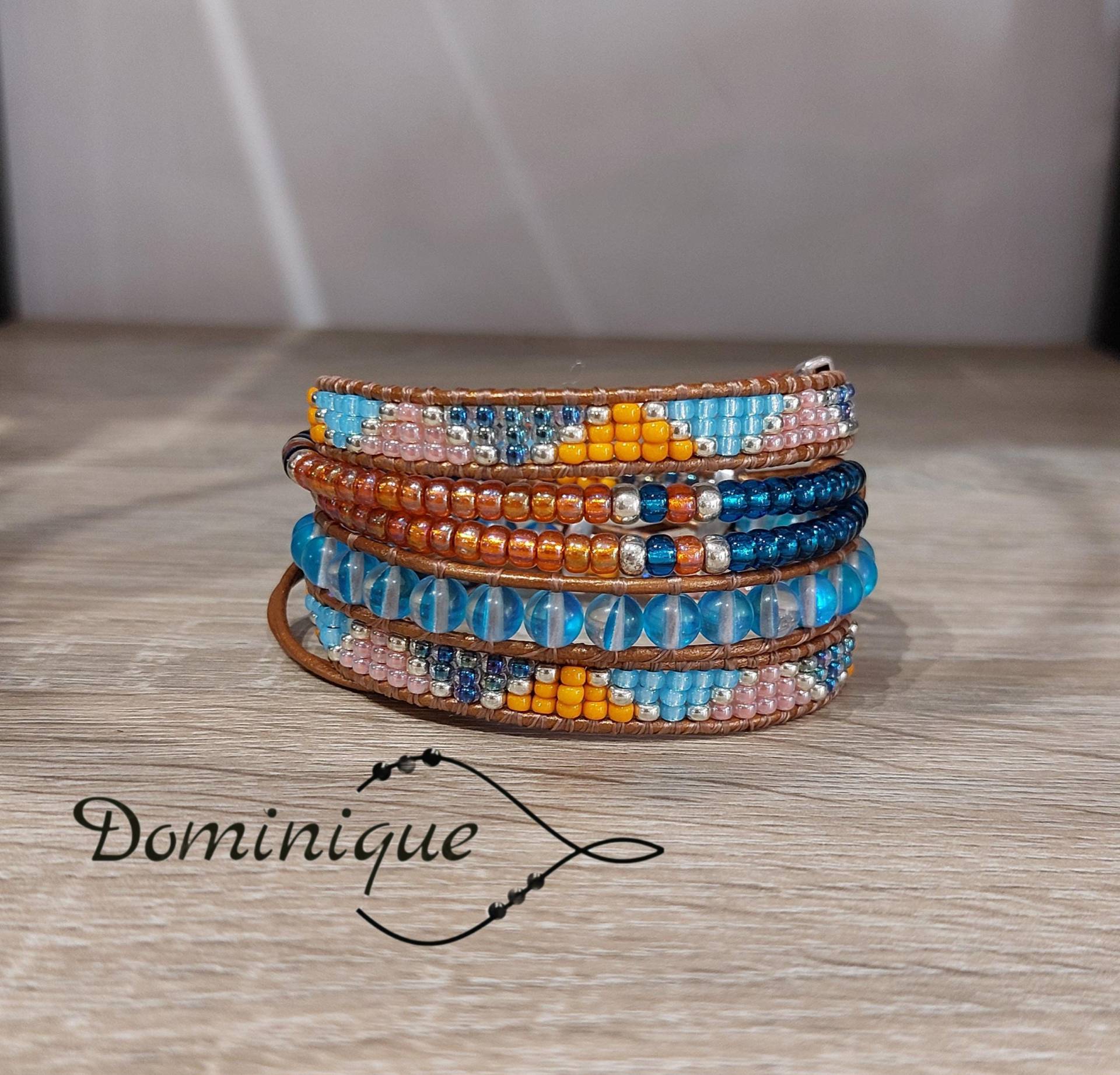 Wickelarmband Aus Leder Und Glasperlen. Mehrsträngiges Armband Miyuki-Perlen, Orange, Blau. Boho-Lederarmband Im Südwest-stil Wickelarmband Aus Leder Und Glasperlen. Mehrsträngiges Armband Miyuki-Perlen, Orange, Blau. Boho-Lederarmband Im Südwest-stil von BBbyD