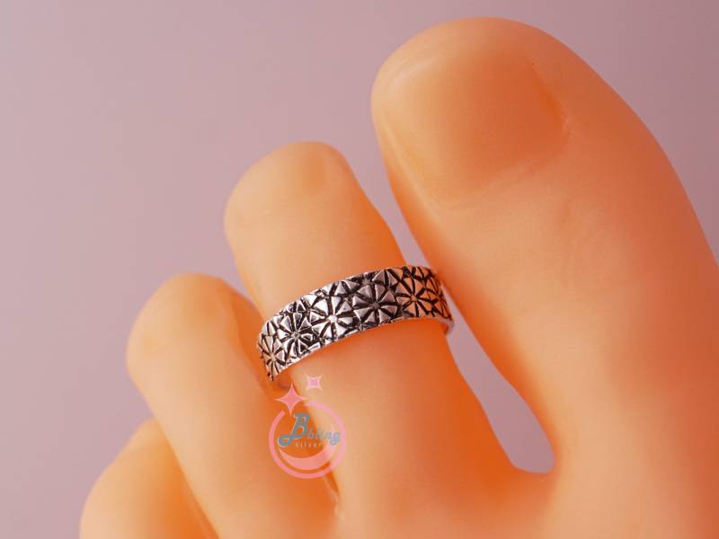 Blumen-Muster Zehenring, Sterling Silber Frau Gänseblümchen Zehenring/To14 von BBlingsilver