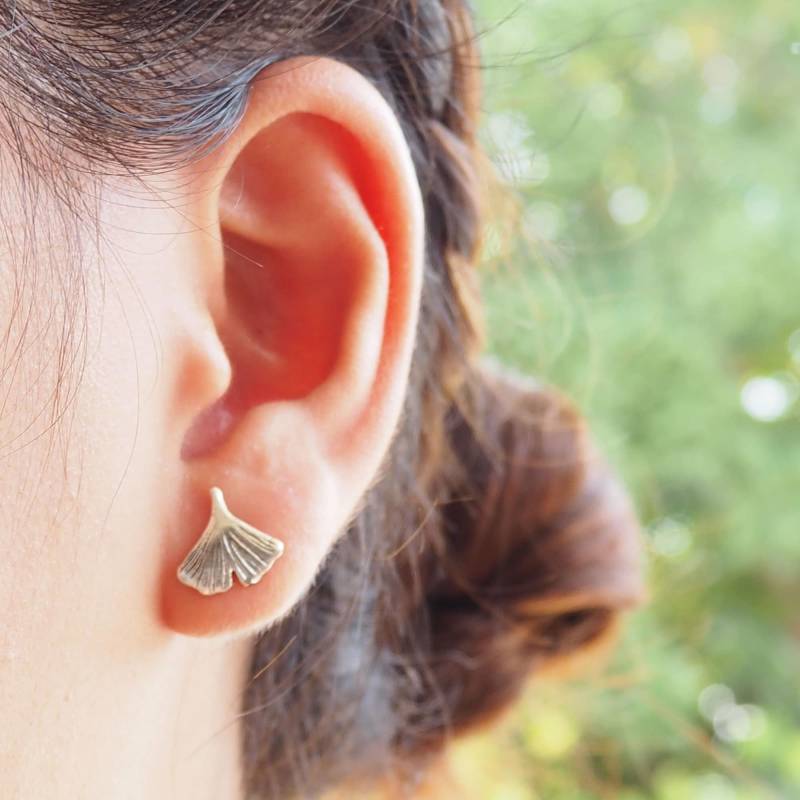 Ginkgoblatt Ohrstecker, Ohrringe, Blattschmuck/Q120 von BBlingsilver