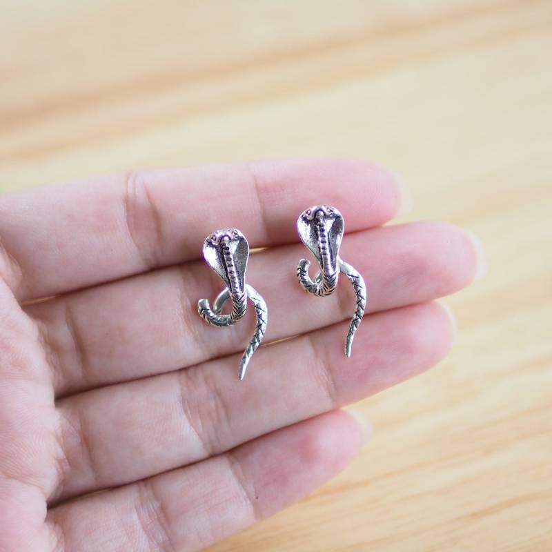 Kobraschlange Ohrstecker, Schlangenohrringe, Tierohrringe, Zweiteilige Ohrringe, Geschenkidee von BBlingsilver