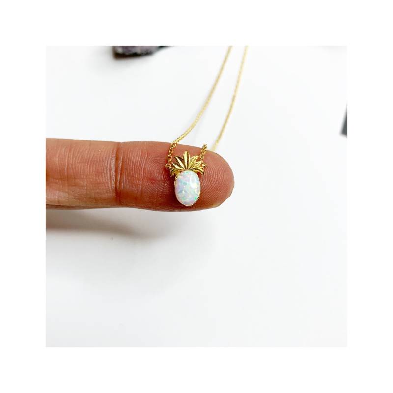 Ananas Opal Anhänger Halskette Ananas Opal Anhänger Halskette von BCJewelryNYC