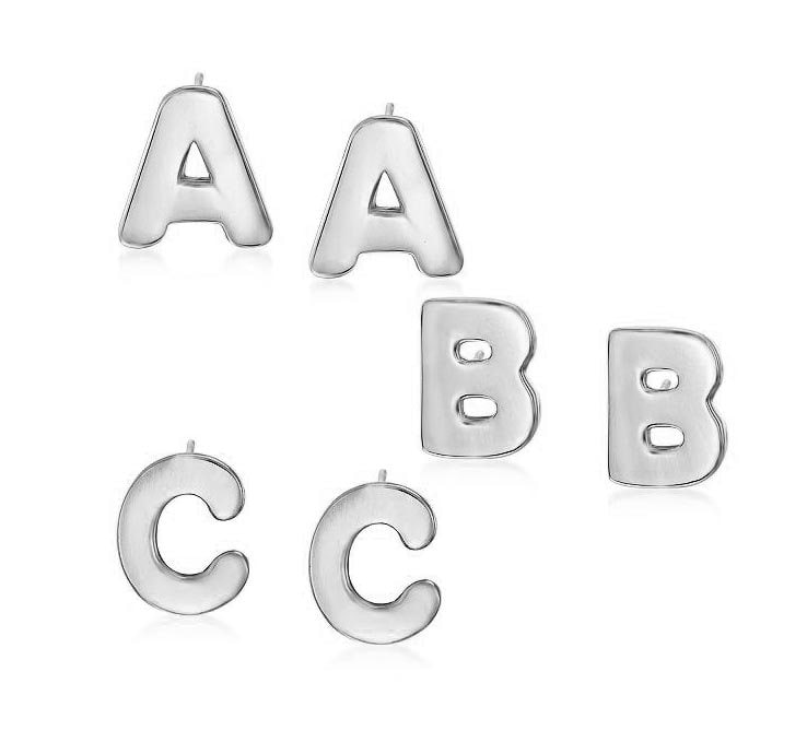 Silber Initial Ohrstecker, Alphabet Ohrring Post, Versilbert, Monogramm Ohrringe, Posts Silber Initial Ohrstecker, Alphabet Ohrring Post, Versilbert, Monogramm Ohrringe, Posts von BCJewelryNYC