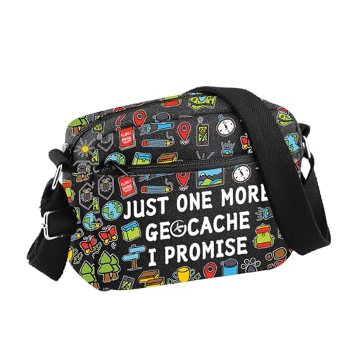 BDPWSS Geocaching Crossbody Bag Geocacher Geschenk Just One More Geocache I Promise Outdoor Liebhaber Geschenke Schatzjäger Geschenke, More Geocache Blcb von BDPWSS
