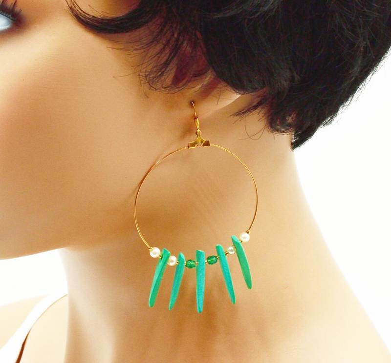 Goldene Kreolen Mit Farbigen Kokosholzsplittern von BEADFALLS