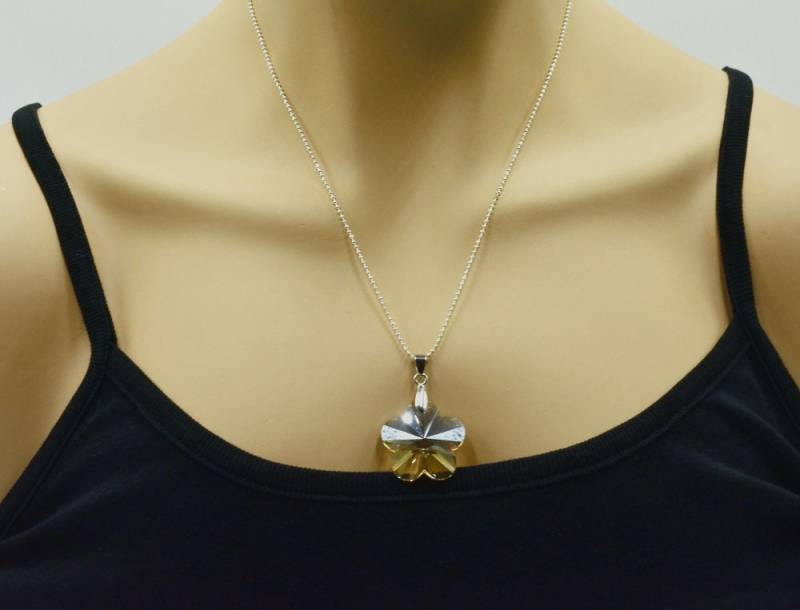 Halskette Kristall Blume, Silber, Metall-Kette Anhänger Blume Crystal Champagner Farbe von BEADFALLS