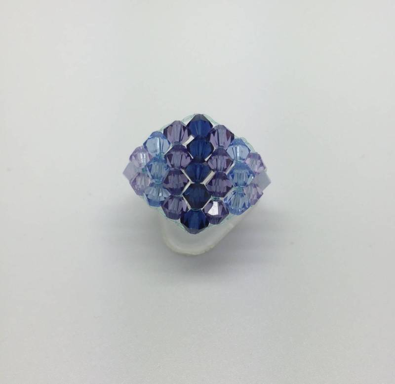 Lila Blaue Raute Im Router Swarovski Ring von BEADFALLS