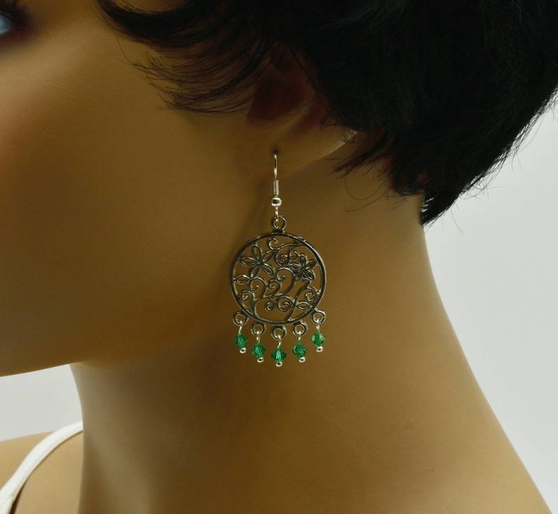 Ohrringe Mit Silbernen Filigran Geschmückten Und Tops Swarovski von BEADFALLS