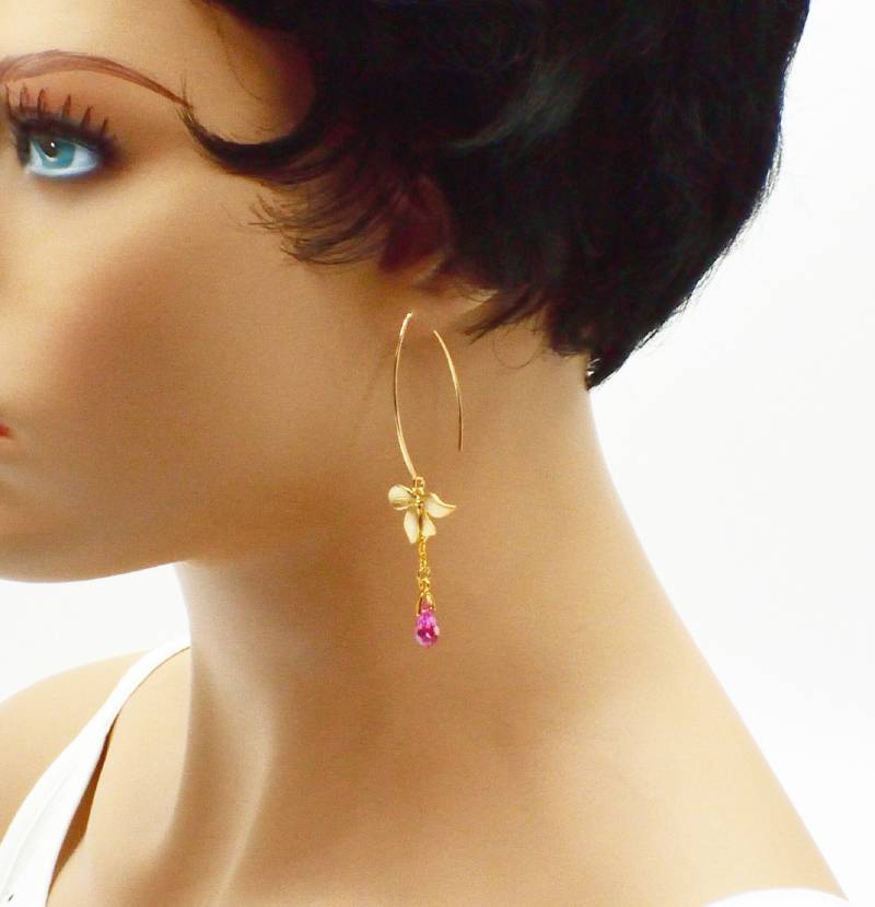 Orchidee Ohrringe, Blühende Aufhängerende Und Kristalltropfen Swarovski von BEADFALLS