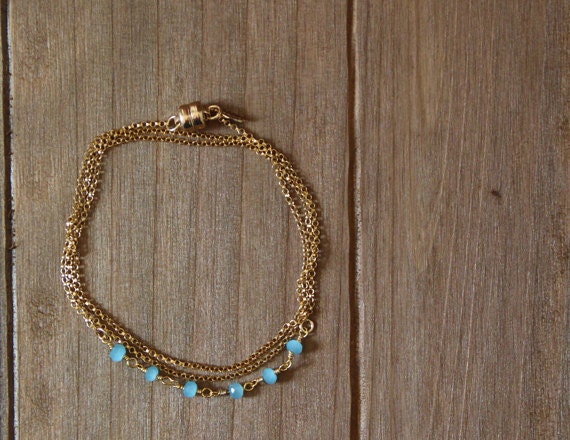 Aqua Chalcedon & 14K Gold Armband/Halskette Wrap Aqua Chalcedon & 14K Gold Armband/Halskette Wrap von BEANandBEAN