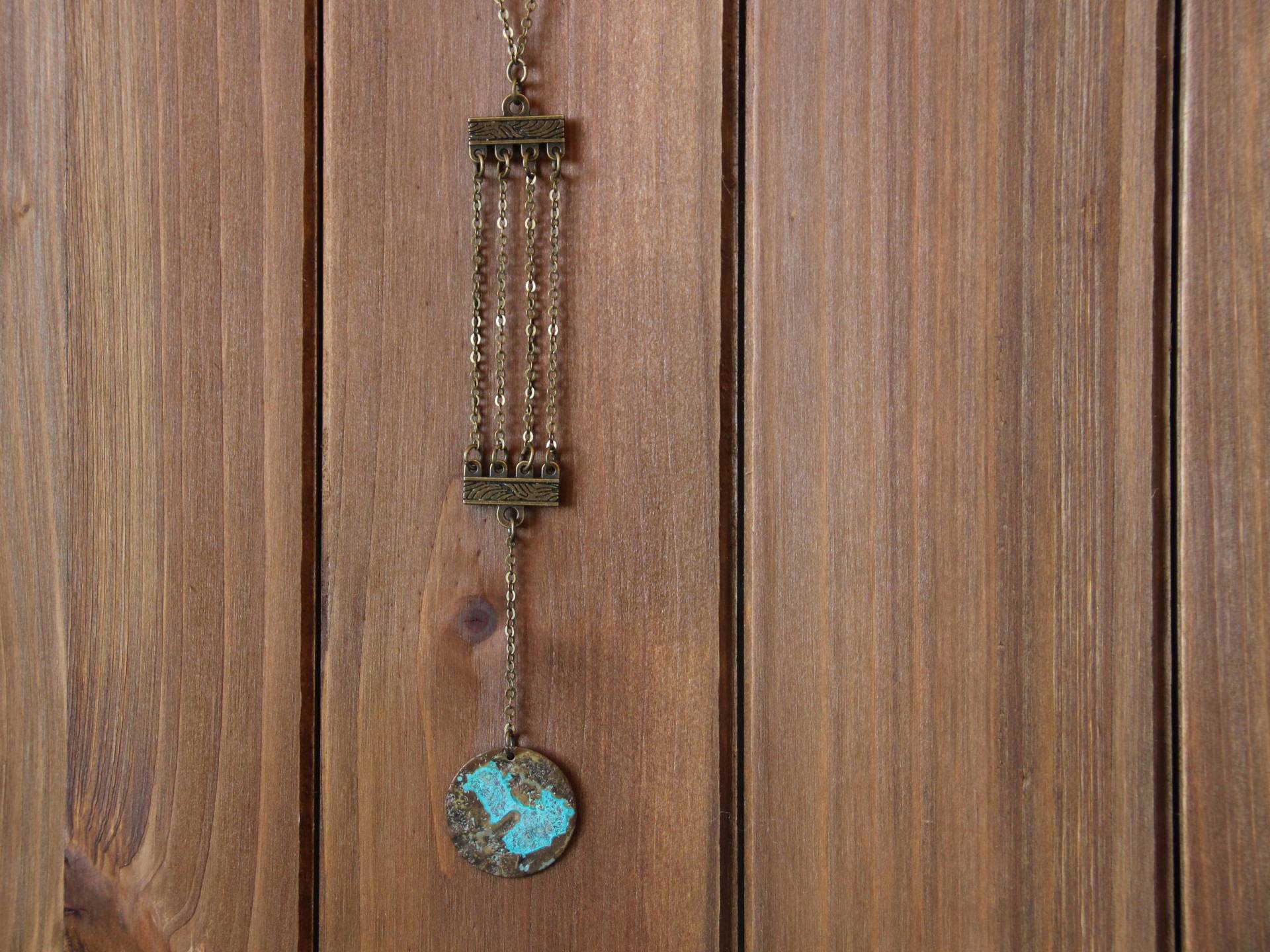 Halskette Mit Vier Kettenanhängern Und Patina-Anhänger Halskette Mit Vier Kettenanhängern Und Patina-Anhänger von BEANandBEAN
