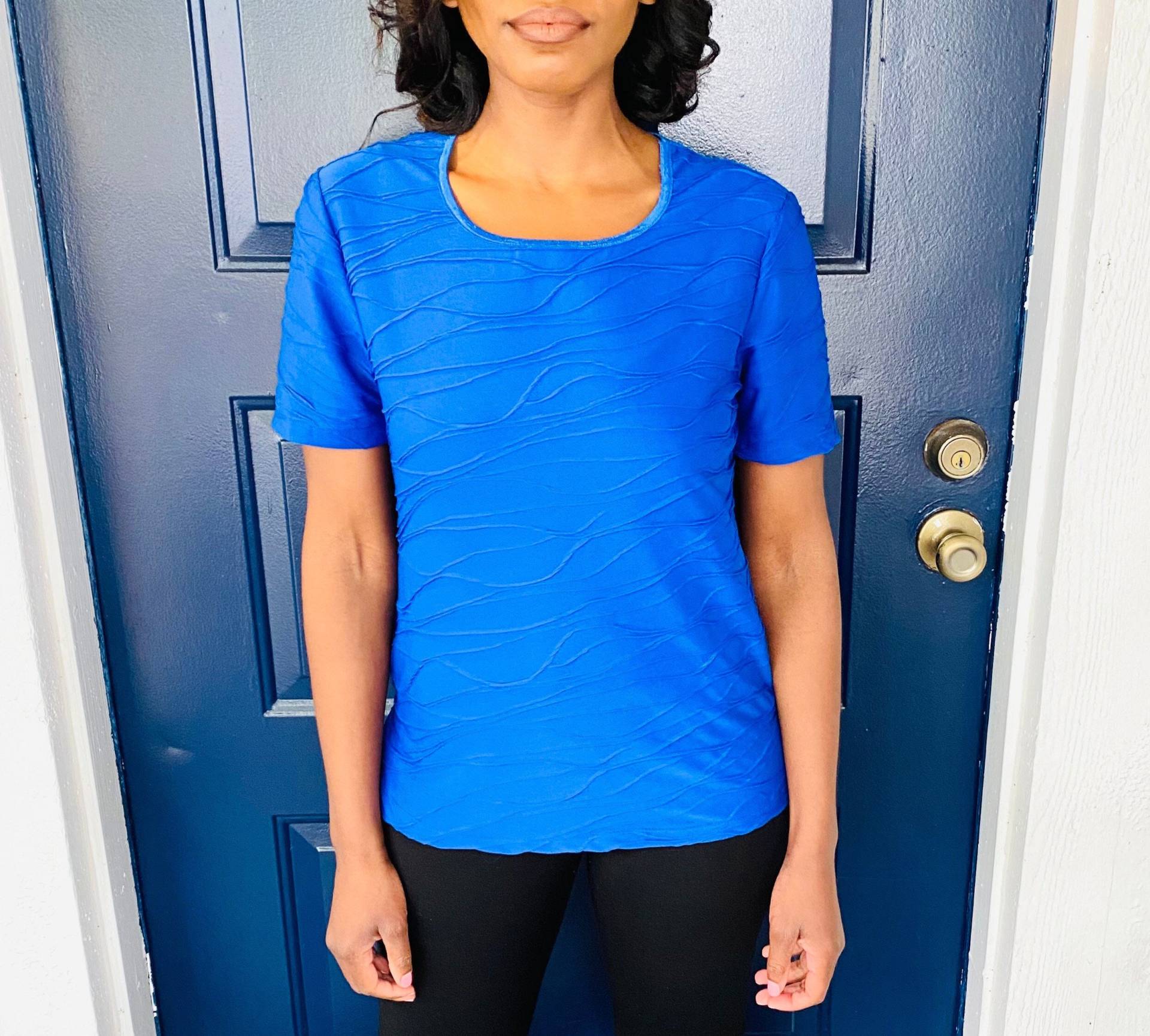 90Er Jahre Notationen Royal Blue Crew Neck Basic Bluse von BEAUTYTOAST