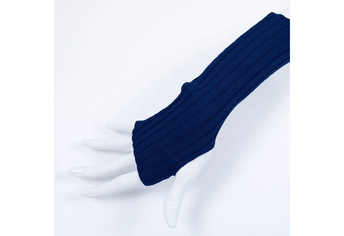 BEAZZ Armstulpen Armstulpen Damen, Pulswärmer, 100% WOLLE Merino (mit Daumenloch) Feinstrick, warm und weich von BEAZZ