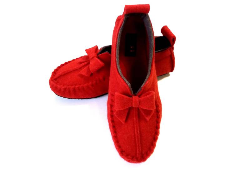 Wollfilz Mokassin Comfy Bow Rot von BELITI