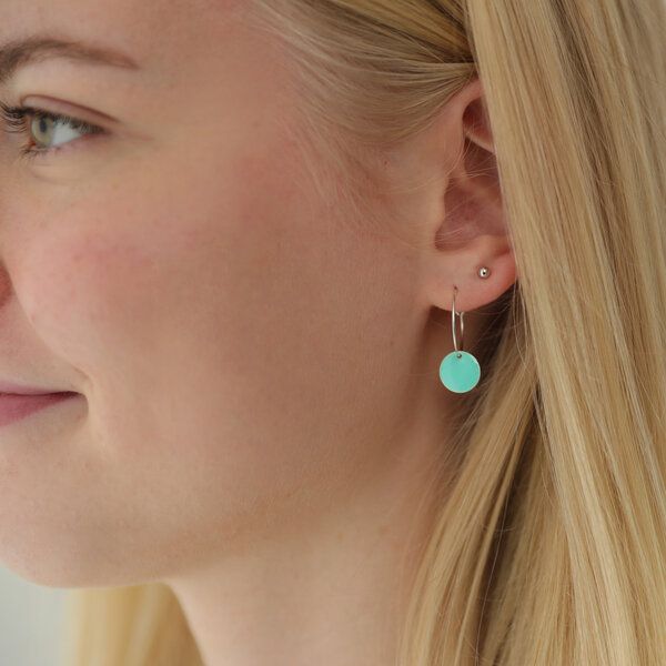 BELLYBIRD Jewellery Ohrringe - emailliertes Plättchen, Anhänger aus Silber mit Emaille von BELLYBIRD Jewellery