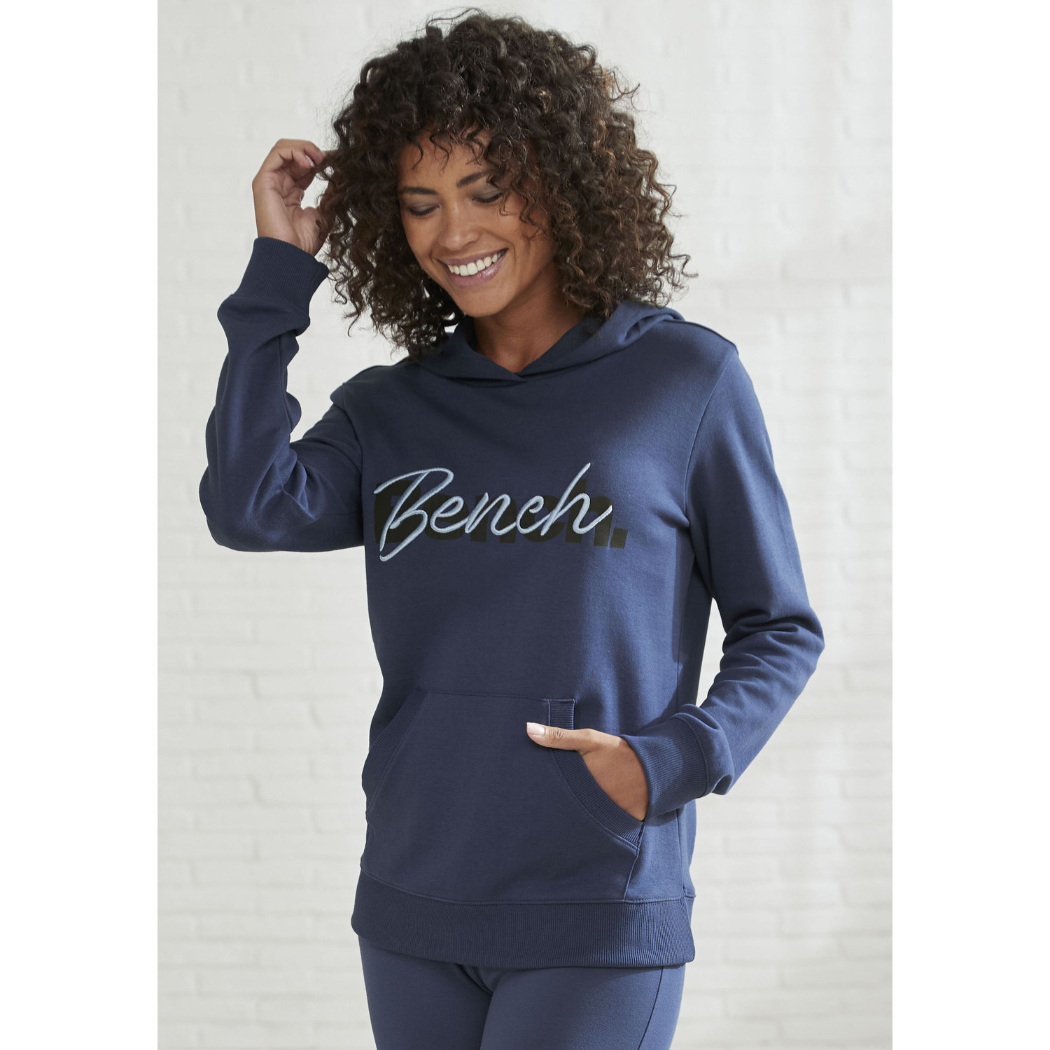 BENCH. LOUNGEWEAR Kapuzensweatshirt Damen navy Gr.40/42 von BENCH. LOUNGEWEAR