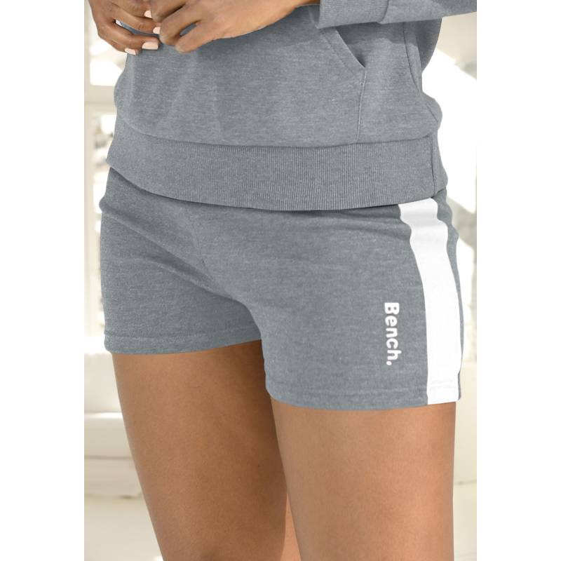 BENCH. LOUNGEWEAR Relaxshorts Damen stone-weiß Gr.44/46 von BENCH. LOUNGEWEAR