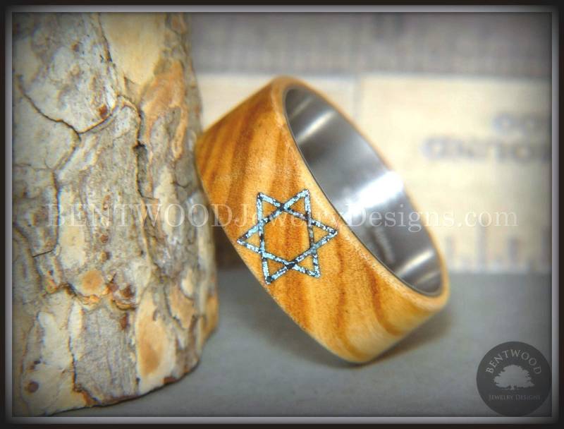 "Bugholzring "star Of David" Aus Olivenholz Mit Patina Kupfereisensand." von BENTWOODJewelry
