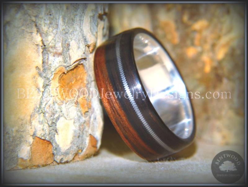 Gestreifter Ebenholz Bugholzring E-Gitarrensaite Auf Feinsilber von BENTWOODJewelry