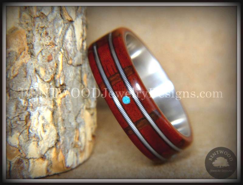 Padauk Bentwood Ring Titan Gitarren Bund Inlay Mit Walnuss & Türkis von BENTWOODJewelry