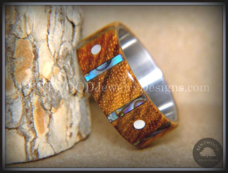 Zebrano Bentwood Ring Titankern, Gitarre Fret Inlay von BENTWOODJewelry