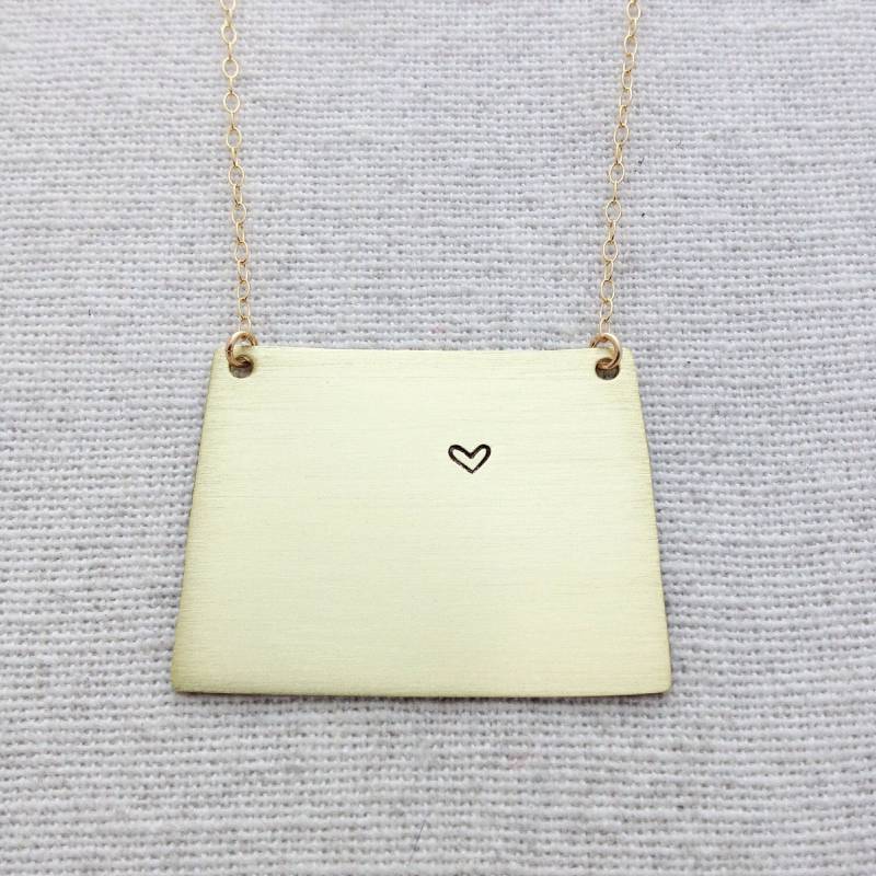 Benutzerdefinierte Colorado Halskette - Lange Personalisierte Hand Gestempelt Metall Zustand Von Co Schmuck Charm Stadt Herz Stern Messing Gold von BERKLEYandBEAN