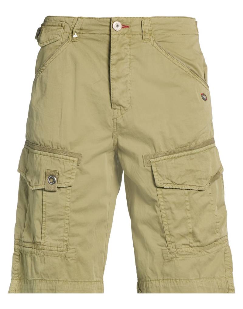 BERNA Shorts & Bermudashorts Herren Militärgrün von BERNA
