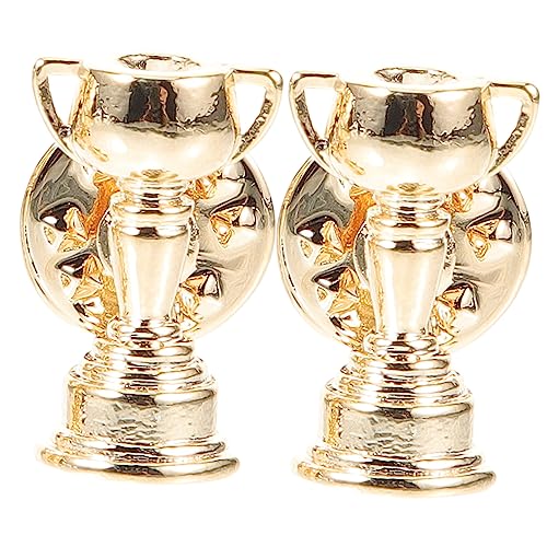 BESPORTBLE 2 Stück Pokal Broschen für Männer Kreative Auszeichnung Anstecker Sport Broschen zur Dekoration von Kleidung Taschen Einzigartiges Design für Besondere Anlässe von BESPORTBLE