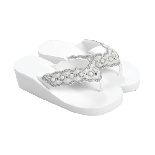 BESPORTBLE Weiße Damen Strandschuhe mit Perlen und Wasserdiamanten Rutschfeste Sandalen mit Keilabsatz Sommerliche Outdoor Badeschuhe Komfortabel und Modisch für Strand und Freizeit von BESPORTBLE
