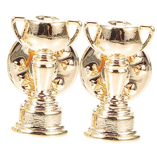 BESTYASH 2 Stücke Sport Trophäe Broschen Für Männer Broschen Mit Männer Der Dekorative von BESTYASH