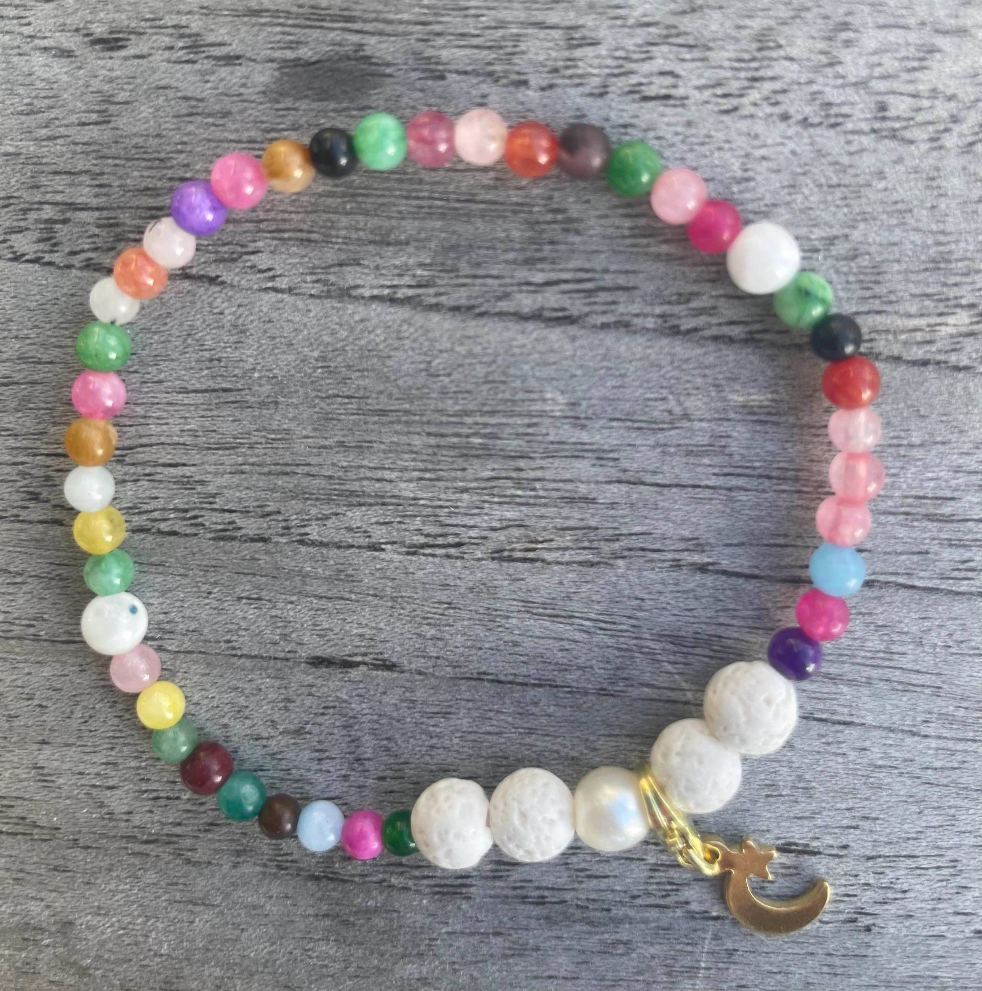 Individuelles Armkettchen Aus Verschiedenen Edelsteinen. Mit Öl Beträufeln Und Als Begleiter in Der Menopause Verwenden // Moongirl Individuelles Armkettchen Aus Verschiedenen Edelsteinen. Mit Öl Beträufeln Und Als Begleiter in Der Menopause Verwenden // Moongirl von BEaMOONGIRL
