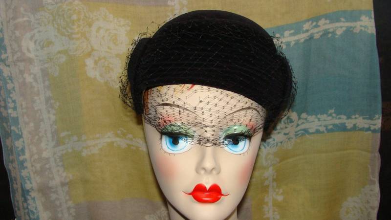 Vintage Mid Century Mod Schwarz Samt Damen Hut Kopf Tragen Noir Netting Einstellbar Chapeau 1950Er Mode 1960Er Jahre Cocktails Kirchen Bekleidung von BFRretro