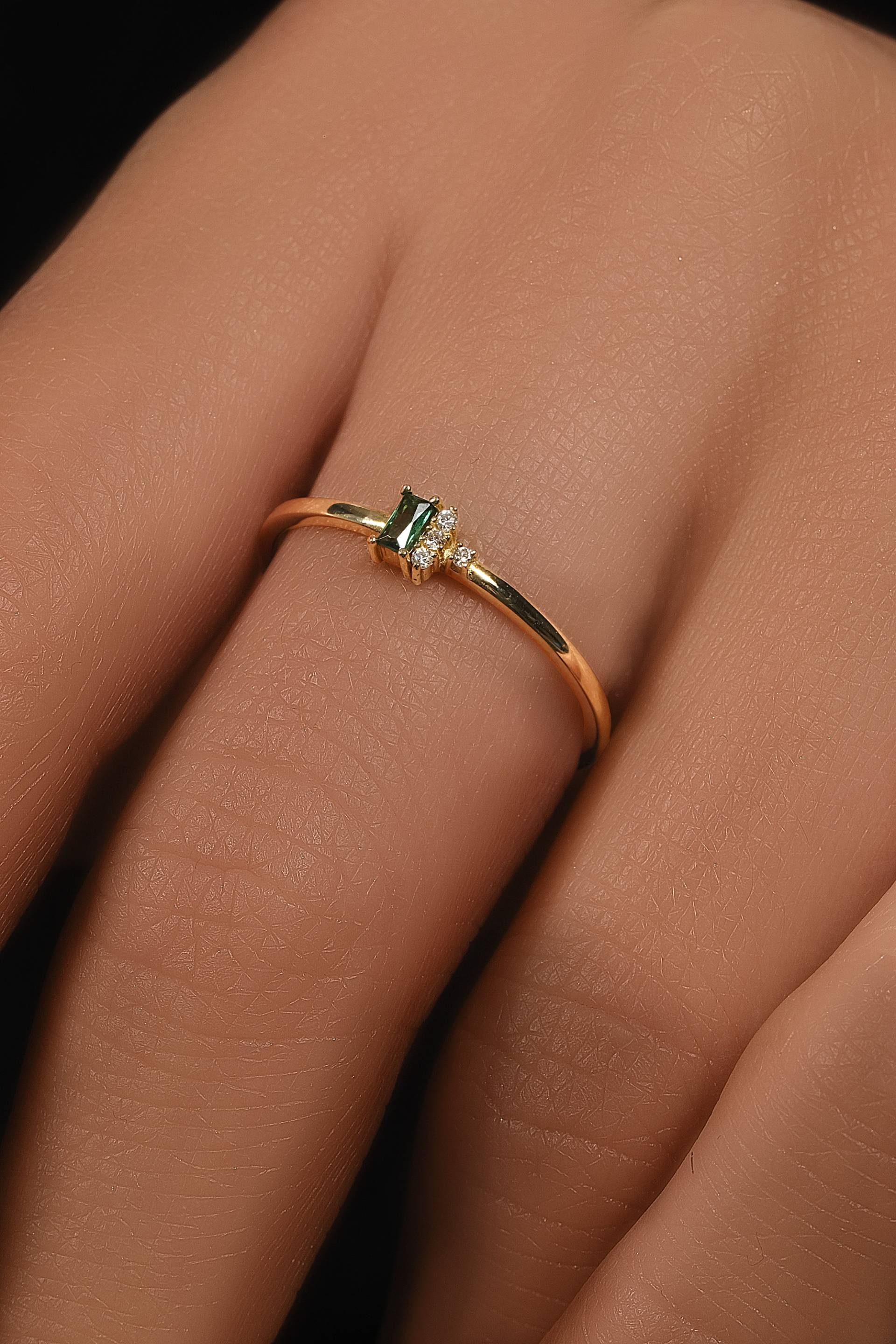 Natürlicher Smaragd Und Diamant Ring, Minimalist, Personalisierter Schmuck, Mama Geschenk, Muttertagsgeschenk, Muttertag, Geschenk Für Mutter von BGSFineJewelry