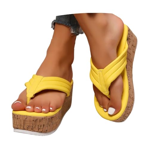 BIBOKAOKE Flip Flops Damen Sommer Modisch Zehentrenner Plateau Keilsandalen mit Weiche Fussbett Rutschfest Strandschuhe Bequem Sommerschuhe Retro Clogs Slip on Hausschuhe Pantolette BIBOKAOKE Flip Flops Damen Sommer Modisch Zehentrenner Plateau Keilsandalen mit Weiche Fussbett Rutschfest Strandschuhe Bequem Sommerschuhe Retro Clogs Slip on Hausschuhe Pantolette von BIBOKAOKE