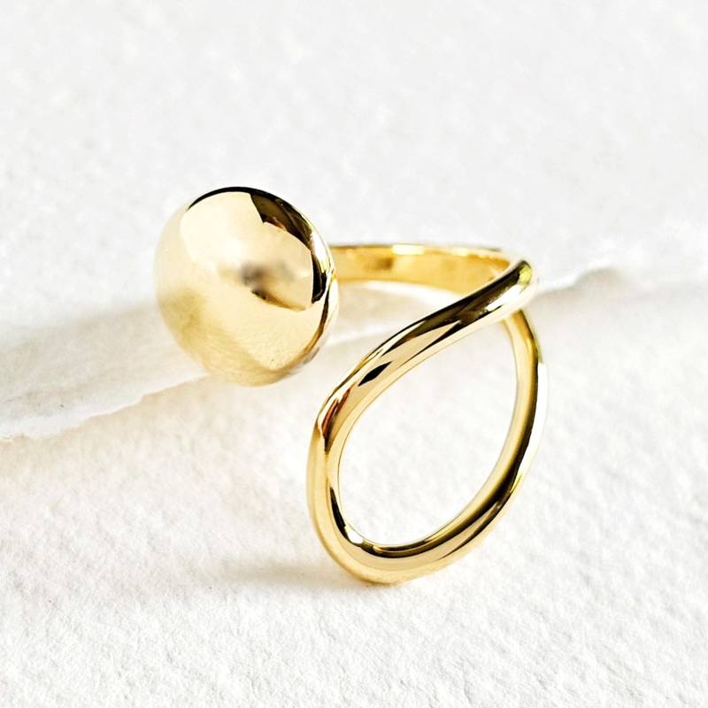 18Kt Vergoldet Offene Kugel Organisch Ring Bisjoux Exclusive von BISJOUX
