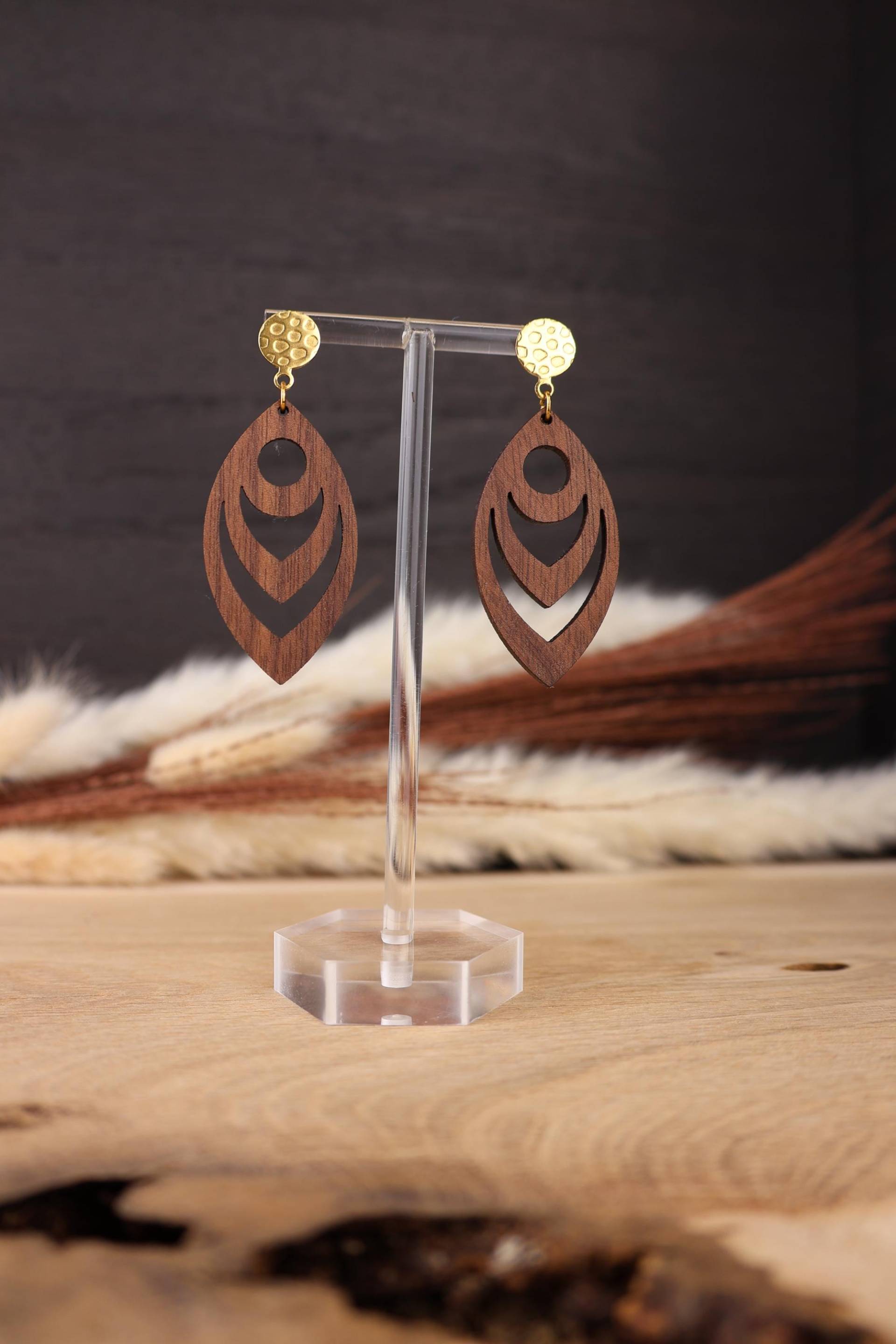 Blatt Ohrringe, Holzohrringe, Wallnusholz, Blatt, Geschenk, Boho von BKEdelholz